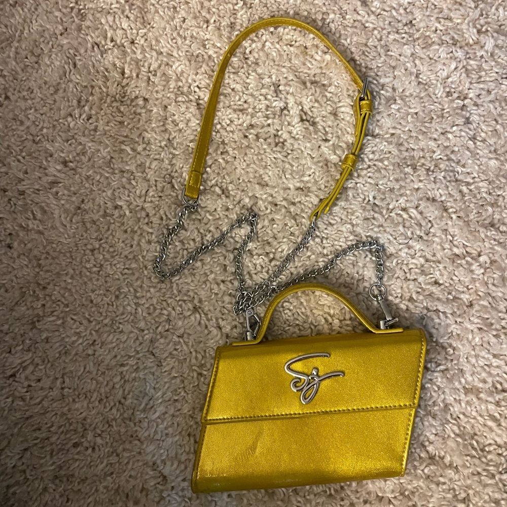 Edge Clutch Gold